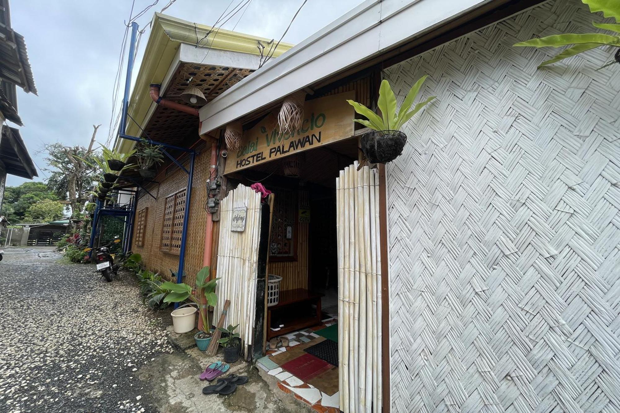 Balai Vivencio Hostel Puerto Princesa Bagian luar foto